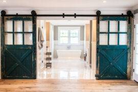 Chic and Functional Barn Door Ideas for Your Bathroom